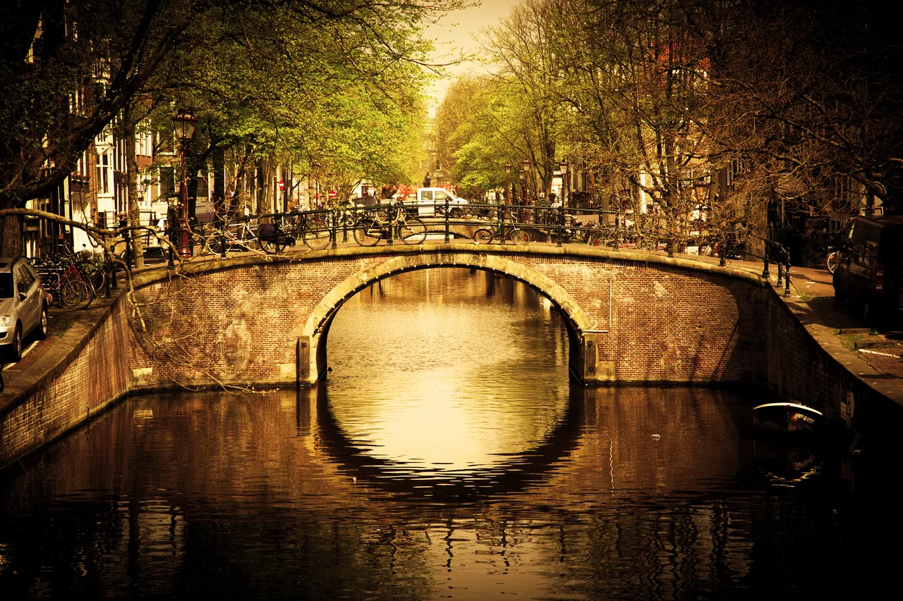 Romantik Kanal kanvas tablo