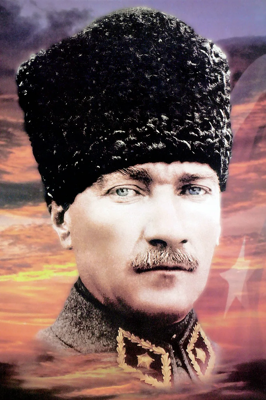 Atatürk Üniforma ve Türk Bayrağı kanvas tablo