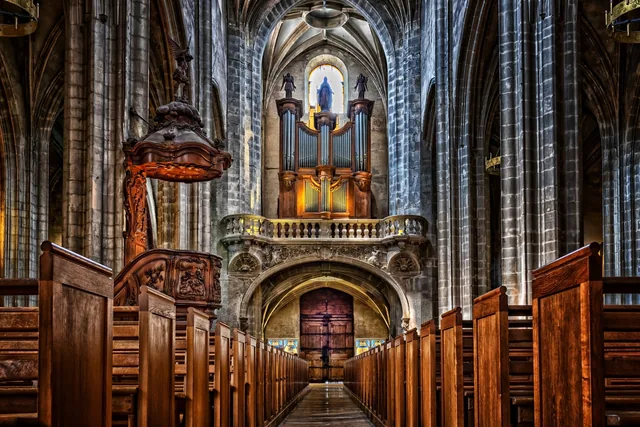 Katedral