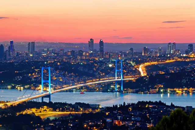 İstanbul - Gün Batımında Boğaziçi