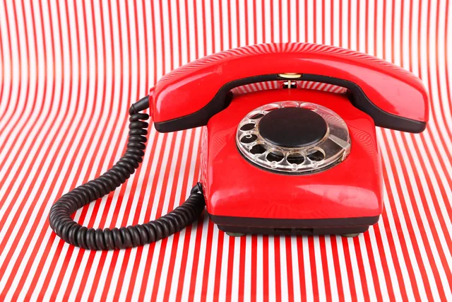 Kırmızı Telefon