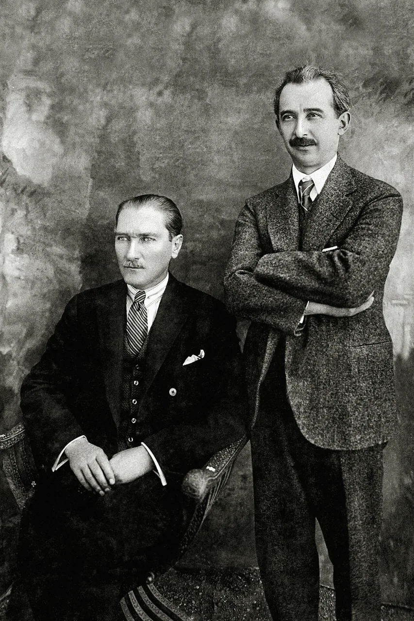 Mustafa Kemal ve İsmet Paşa kanvas tablo